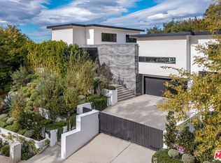 9455 Eden Dr, Beverly Hills, CA 90210