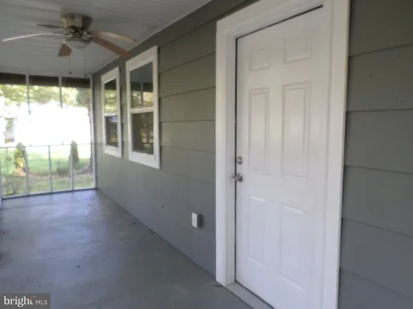 250 Wildwood Rd, Colonial Beach, VA 22443