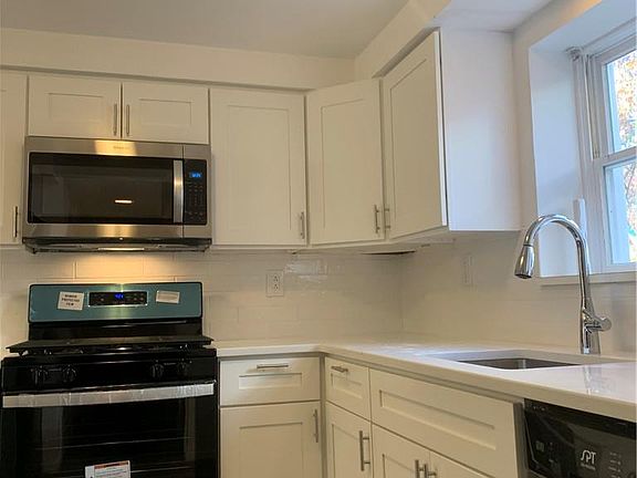 3rd image of 291 White Ave Unit 2
