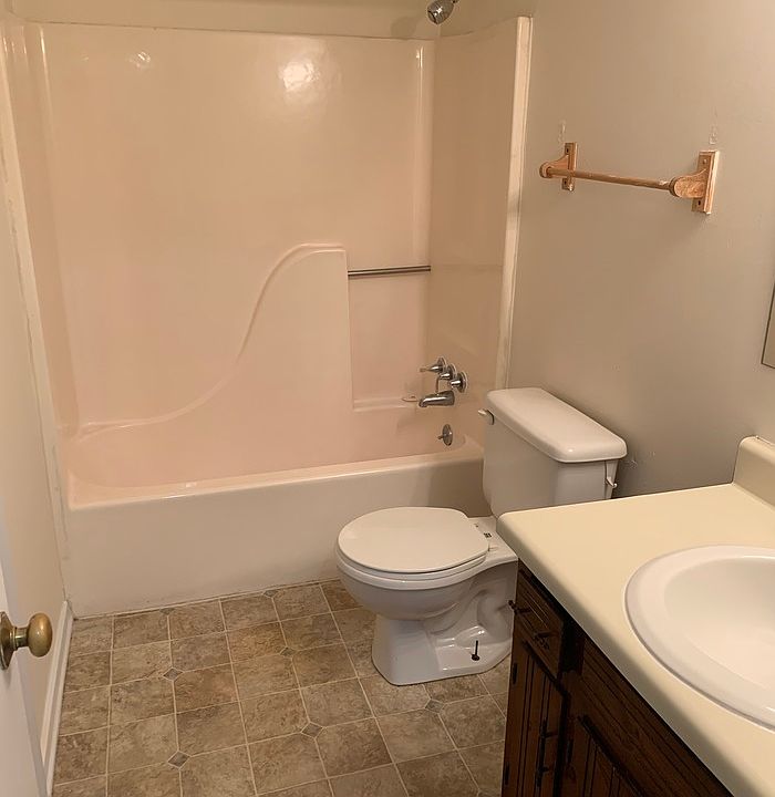 1st image of 2204 Bowlin Ct