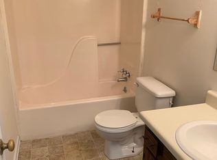 2204 Bowlin Ct, North Chesterfield, VA 23235