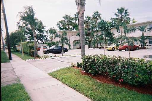 1st image of 900 NW 26th St