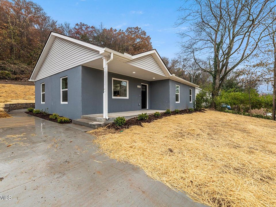 1st image of 3205 Greenway Dr