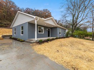 3205 Greenway Dr, Knoxville, TN 37918