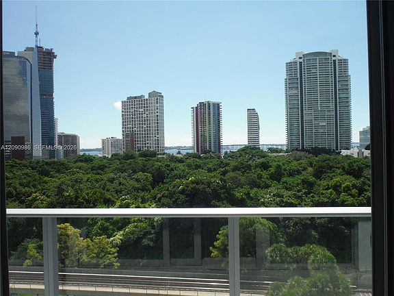 2nd image of 1600 SW 1st Ave APT 811