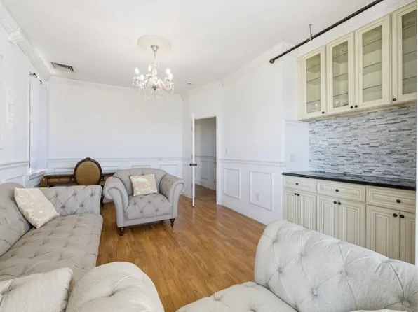 1012 Palisade Avenue image 4 of 19