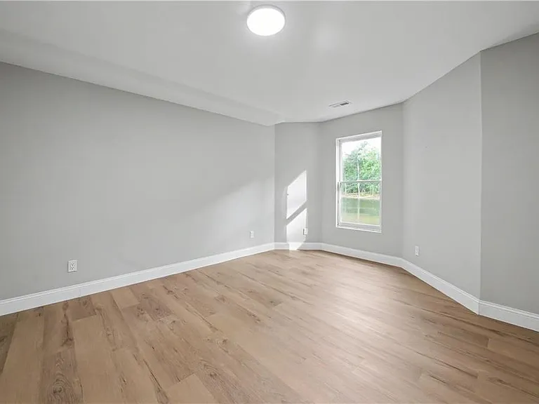 195 Brightmore Way — Photo 36