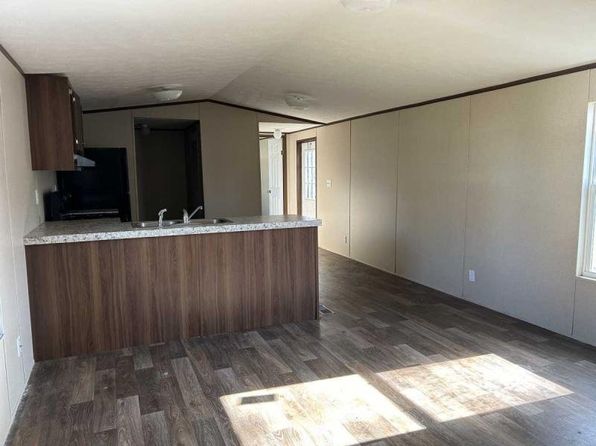 2850 E Longspur Ln, Warsaw, IN 46582