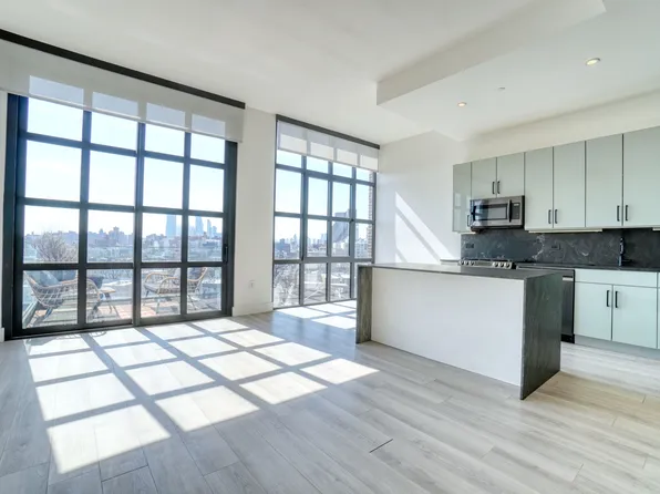 11-16 Main Avenue image 1 of 14