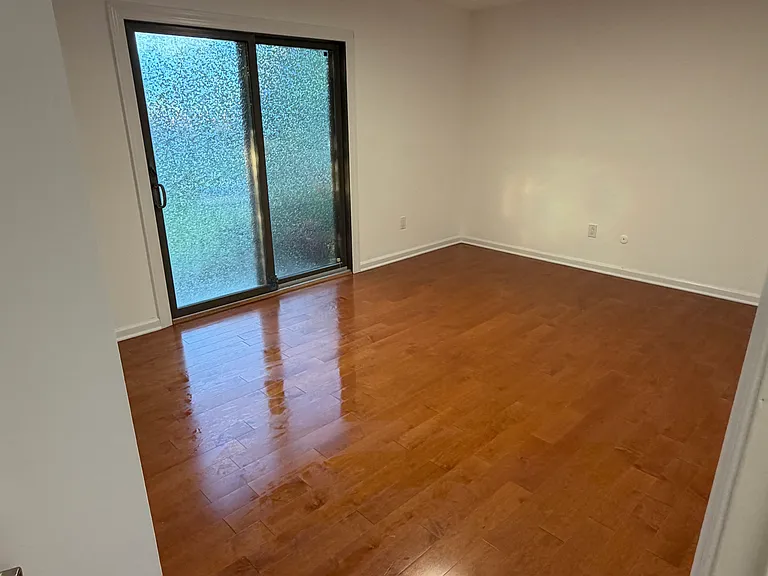 703 Meadow Woods Ln — Photo 8