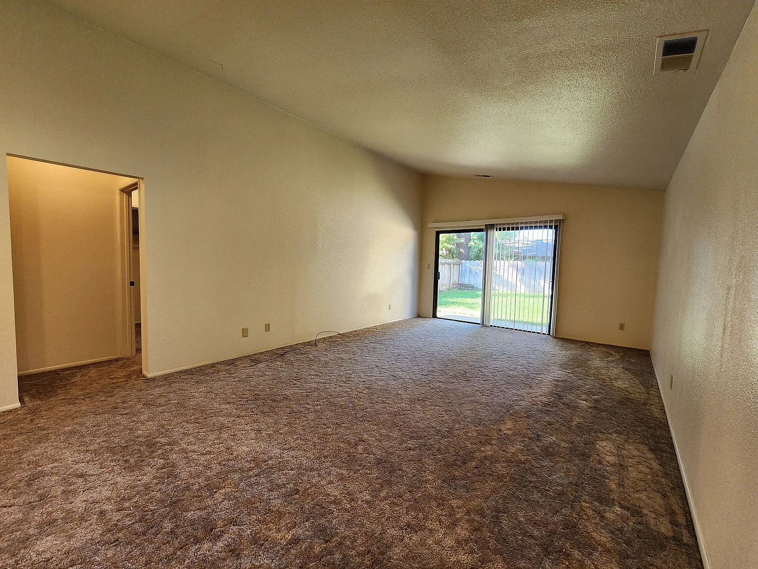 Monticello, 3027 A - 1 — Photo 4