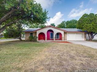 6402 Stable Dr, San Antonio, TX 78240