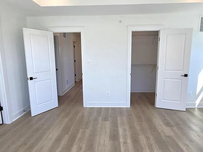 1726 Blacksmith Way — Photo 32