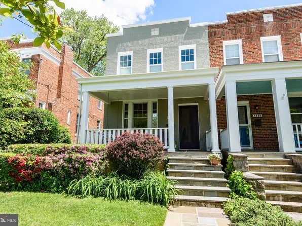 4537 44th St NW, Washington, DC 20016
