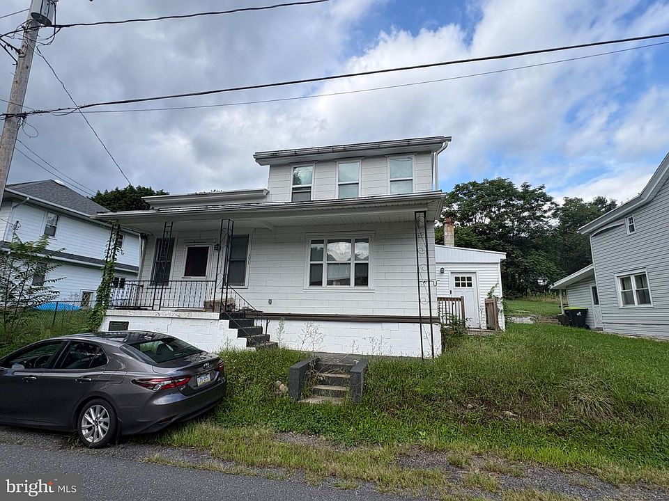 1st image of 331 Main St