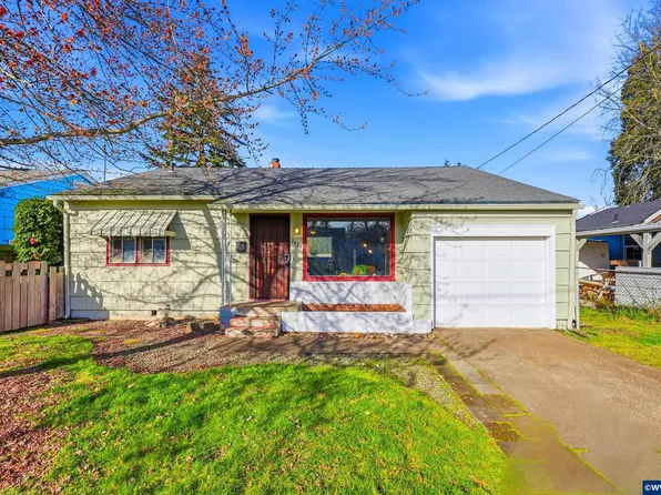 2435 Claude St SE, Salem, OR 97301
