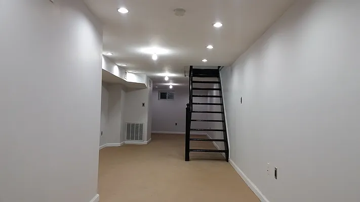 Rented by G2 Realty Group LLC | media 27