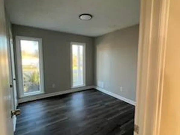 202 Newfield Dr, West Columbia, SC 29169