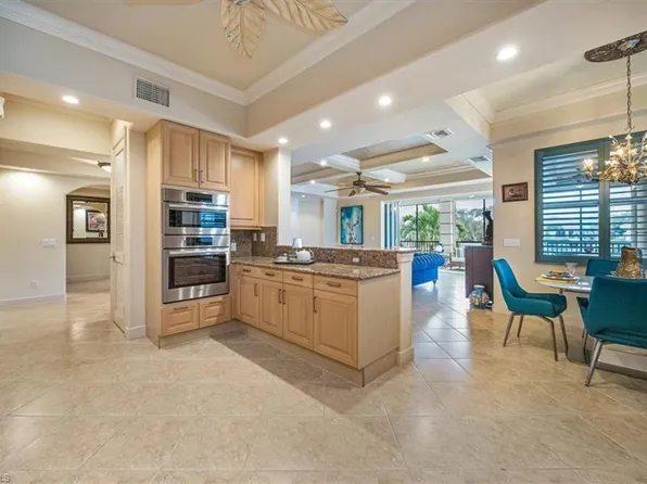 501 Avellino Isles CIR #39202, NAPLES, FL 34119