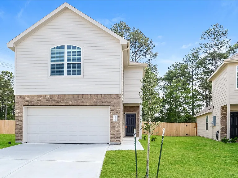 22214 Grand Majestic Dr — Photo 1