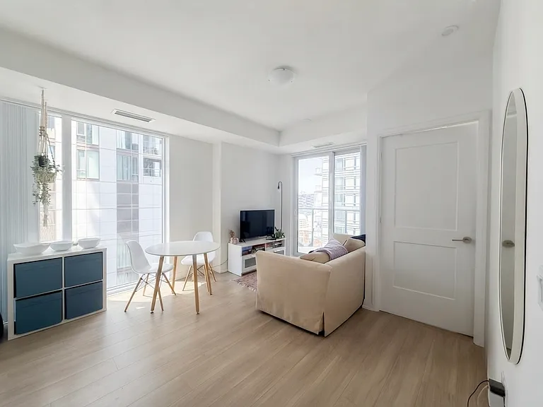 8 Widmer St #2705 — Photo 5