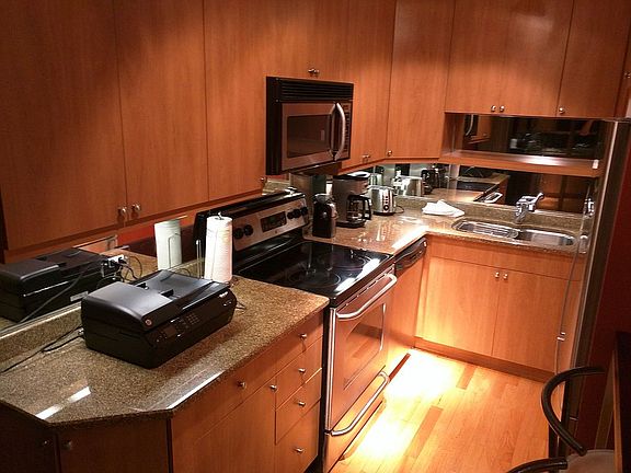 3rd image of 2600 N Hampden Ct APT F4