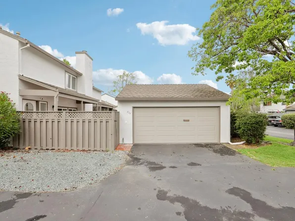 854 Erickson Ln, Foster City, CA 94404