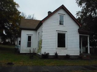 255 W Walnut St, Elberfeld, IN 47613