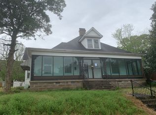 1121 Porter St, Helena, AR 72342