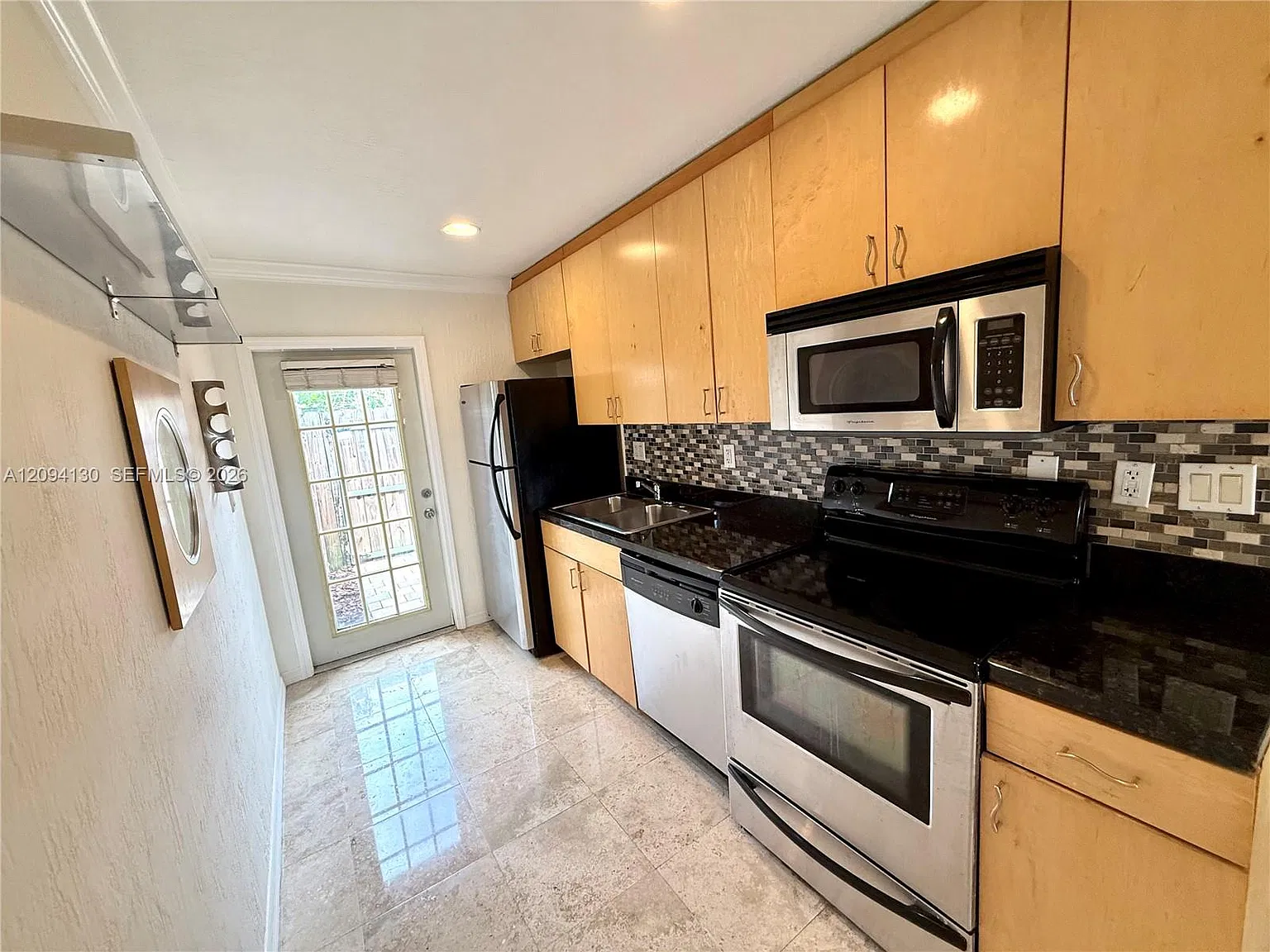 Villa Sun Ray Condo — Photo 4