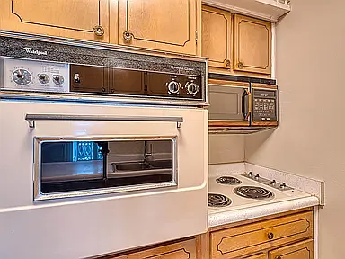 1100 Erie Ave #707EVANSVILLE — Photo 7