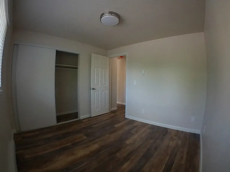 2700 SW Western Blvd — Photo 8