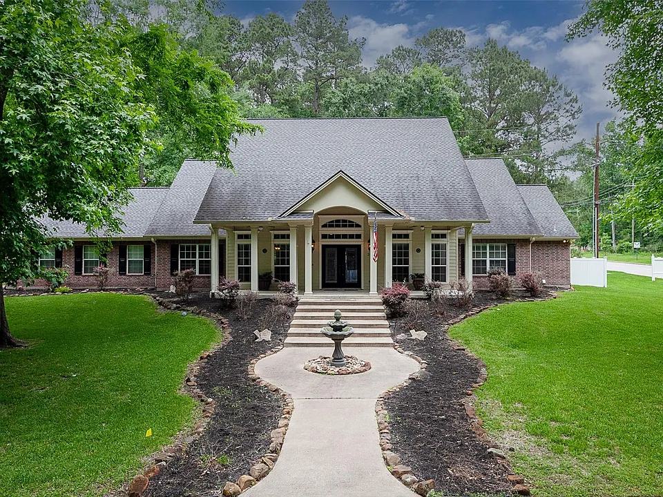 289 Broadmoor Dr