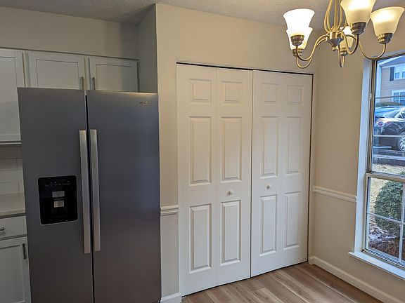 4th image of 1021 Huntington Trce SE