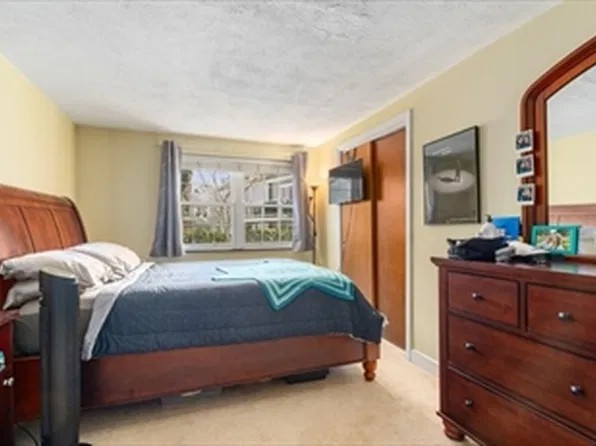 99 Pleasant St APT A-4, Watertown, MA 02472