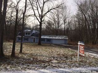 702 Bell Rd, Newark, NY 14513