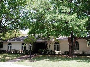 4304 Ridglea Country Club Dr, Benbrook, TX 76126