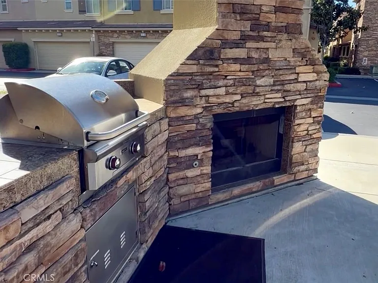 30505 Canyon Hills Dr — Photo 27