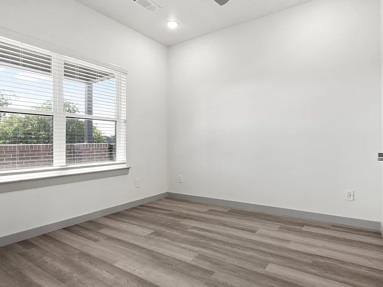 3141 Waits Ave — Photo 27