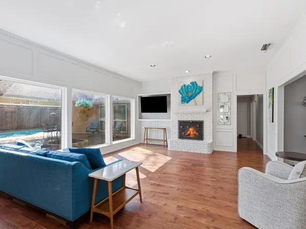 10118 Apple Creek Dr, Dallas, TX 75243