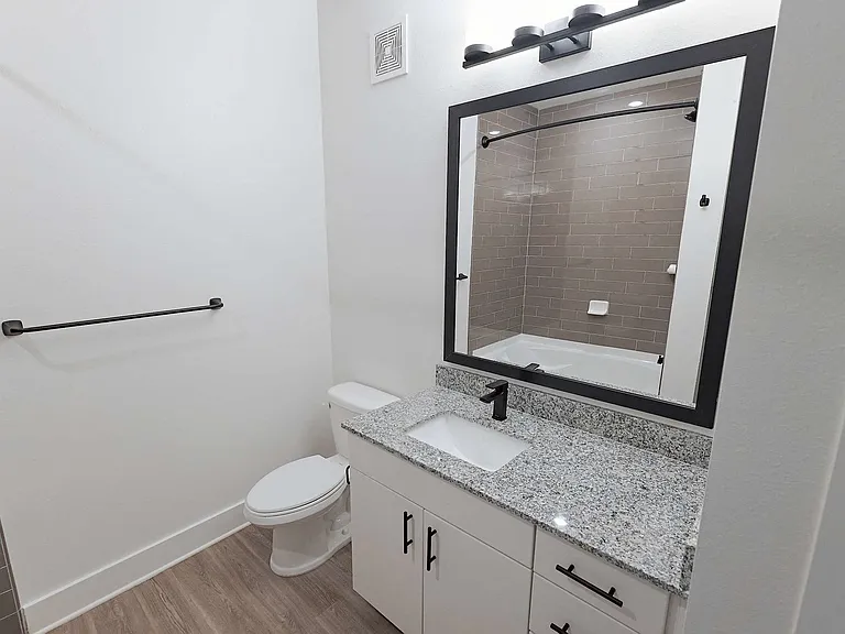 The Parian Luxury Apartments — Photo 111
