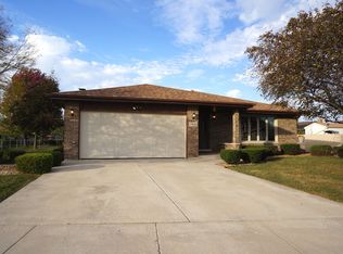 7612 W 157th Pl, Orland Park, IL