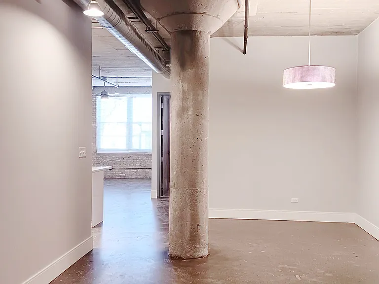 4046 N Hermitage Ave #202 — Photo 7