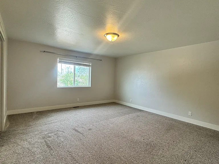 836 Almo Ave — Photo 13