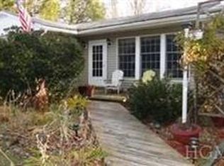 162 Tinkertown Rd, Salt Pt, NY 12578