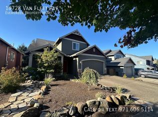 18728 Van Fleet Ave, Sandy, OR 97055