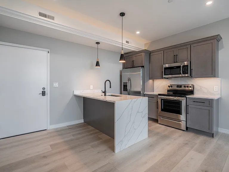 2401 Washington Ave — Photo 55