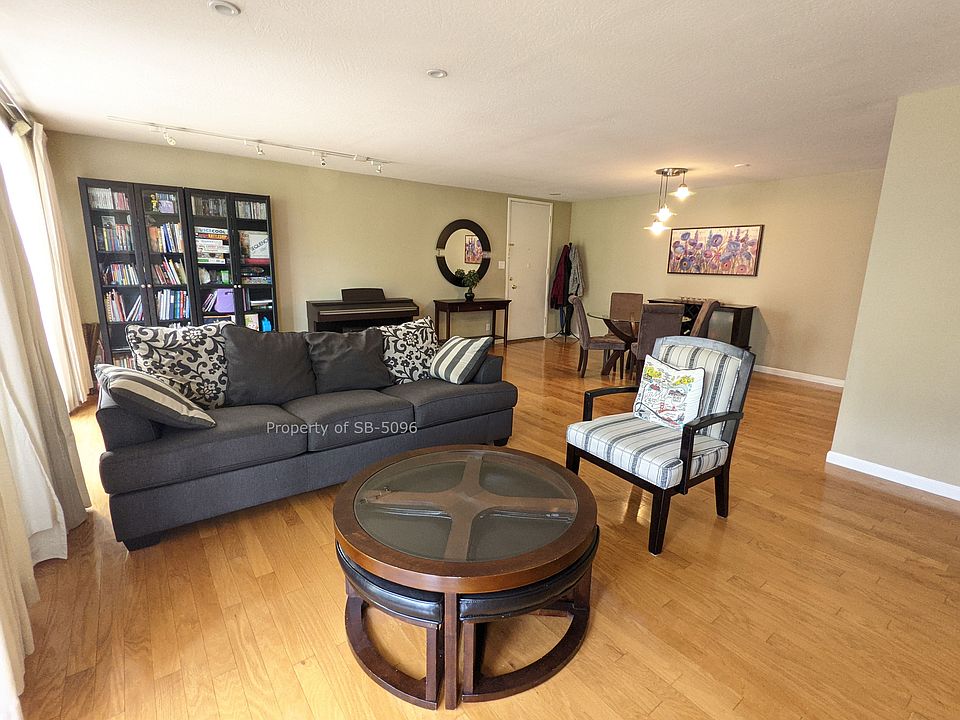 Living Room (angle from fireplace)