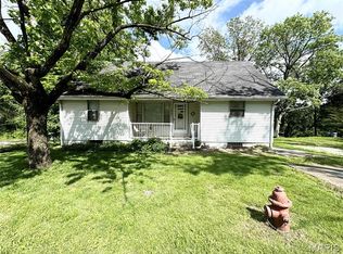 2069 Arras Dr, E Carondelet, IL 62240