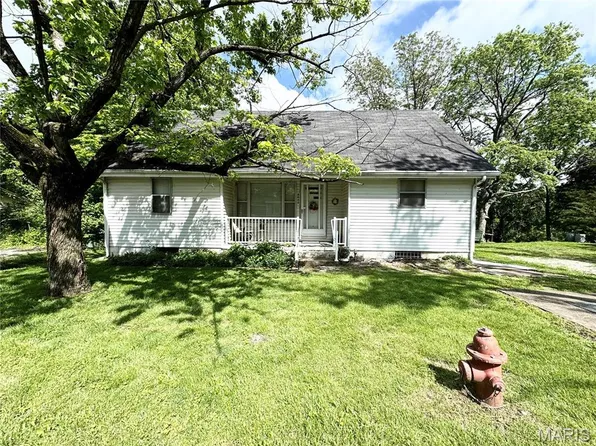 2069 Arras Dr, E Carondelet, IL 62240